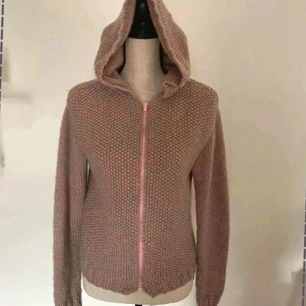 Gilet fille fait main en laine – Full zip avec capuche – Taille 14 ans